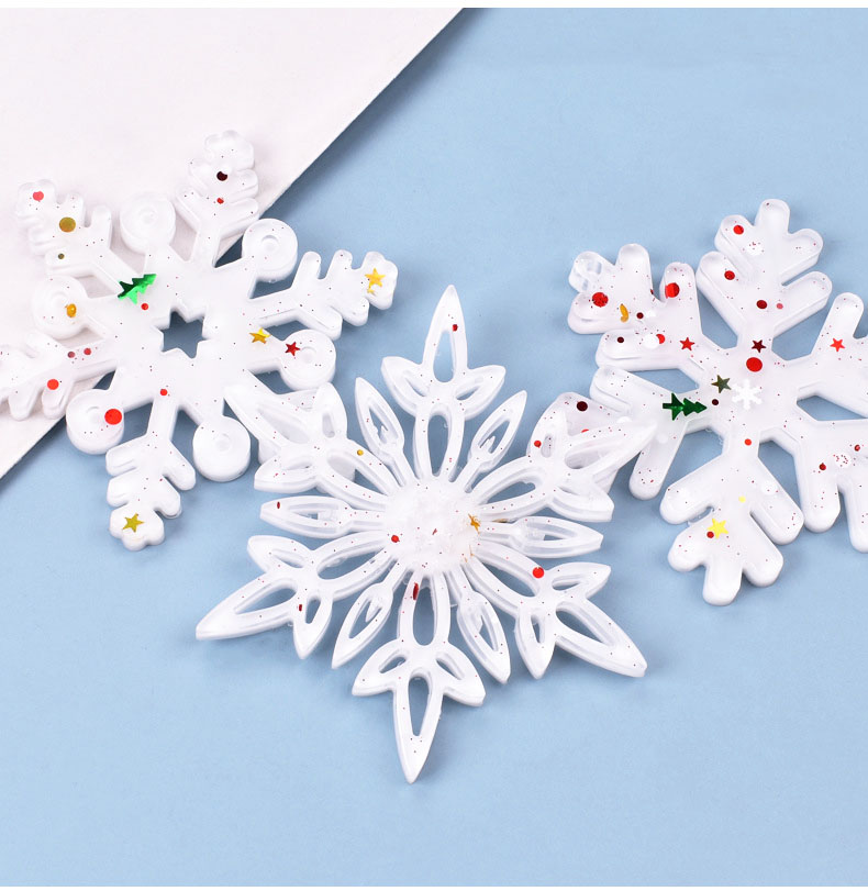 Craft Embellishment - Christmas Hollow Snowflake Ornament Silicone Mold