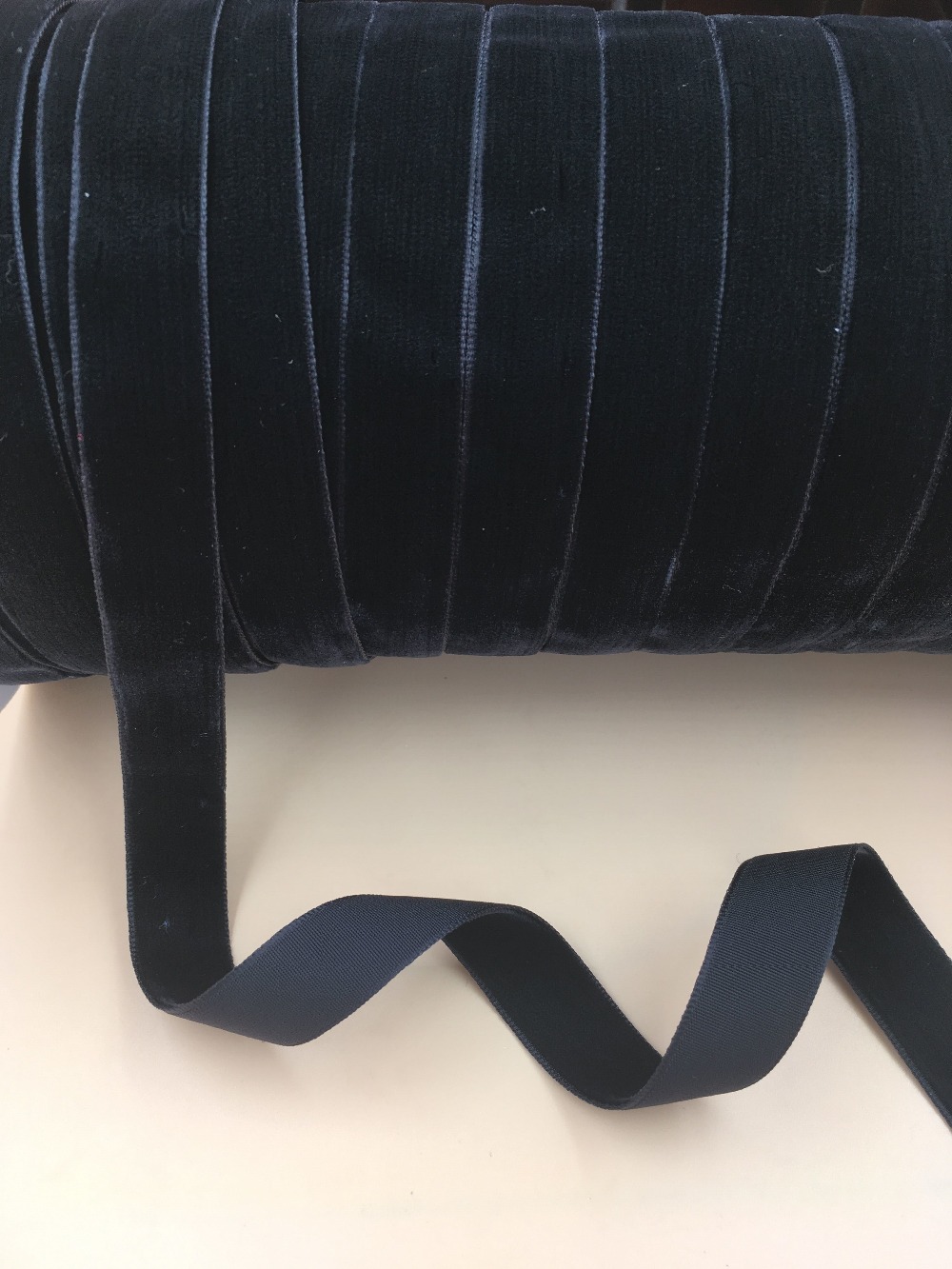 22MM X 10Meters Single Face Bl - Velvet Ribbon Roll recensie en prijs