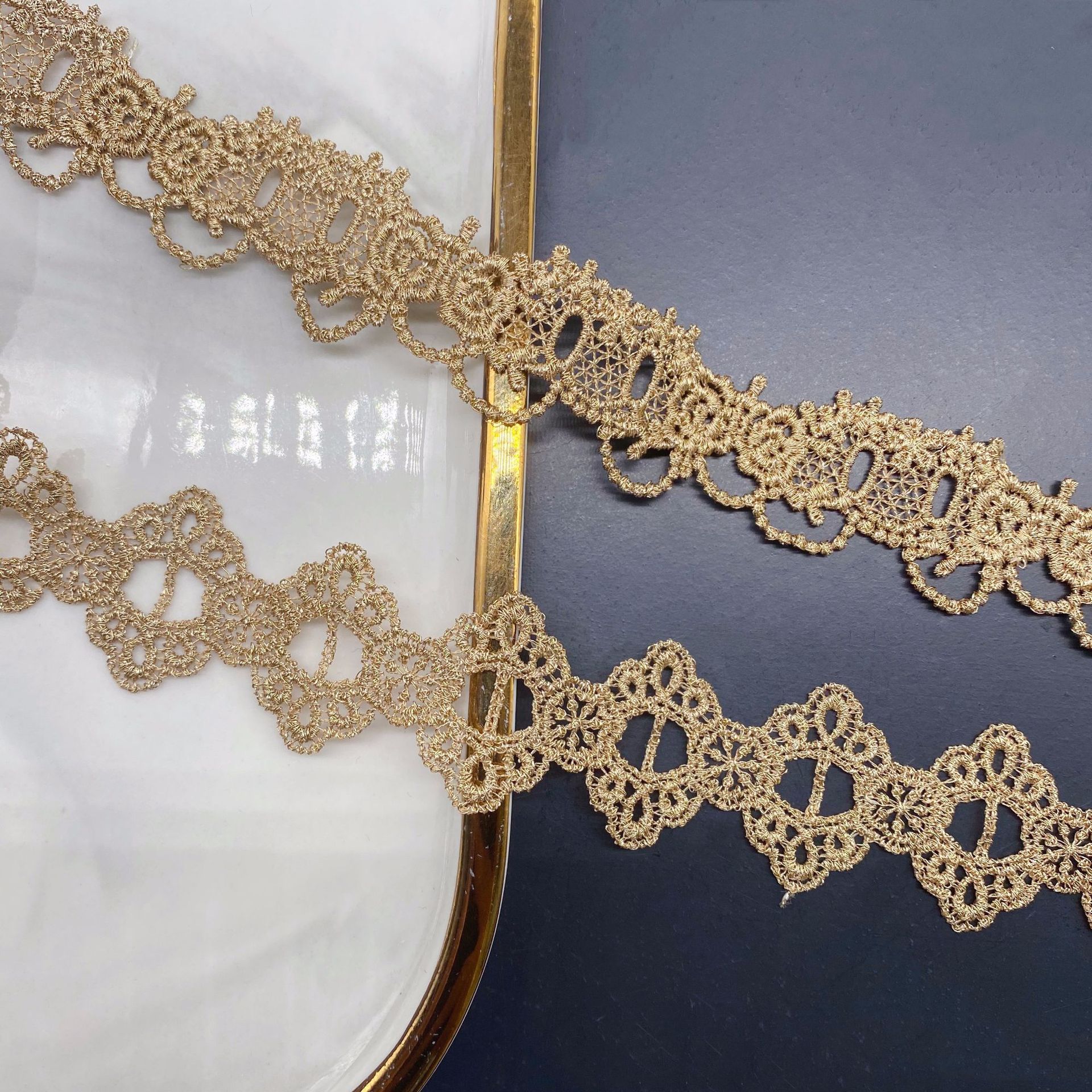 2yards Golden Embroidered Love - Lace Ribbon Trim recensie en prijs